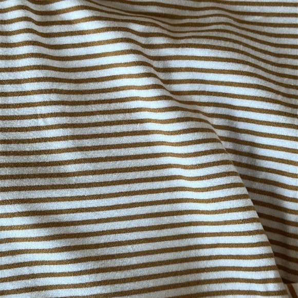 🍂Old Navy Luxe Tee🍂 - Picture 9 of 9